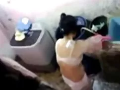 لاولیس با آلت تناسلی ...