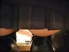 مامان در جوراب ساق ب ...